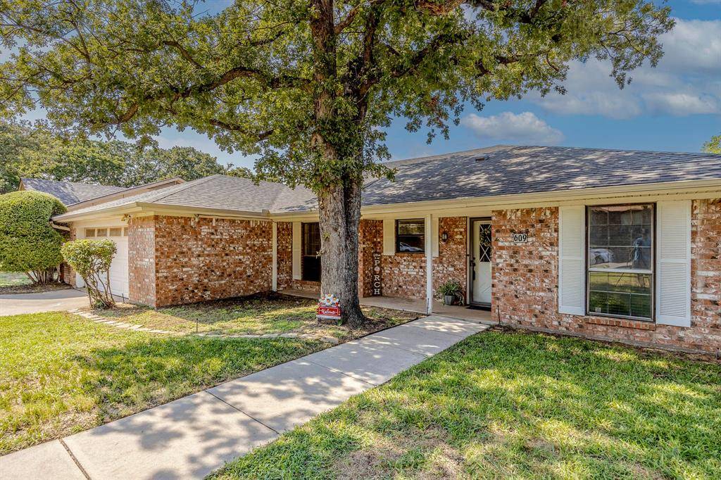 Bedford, TX 76021,609 Steeplechase Drive