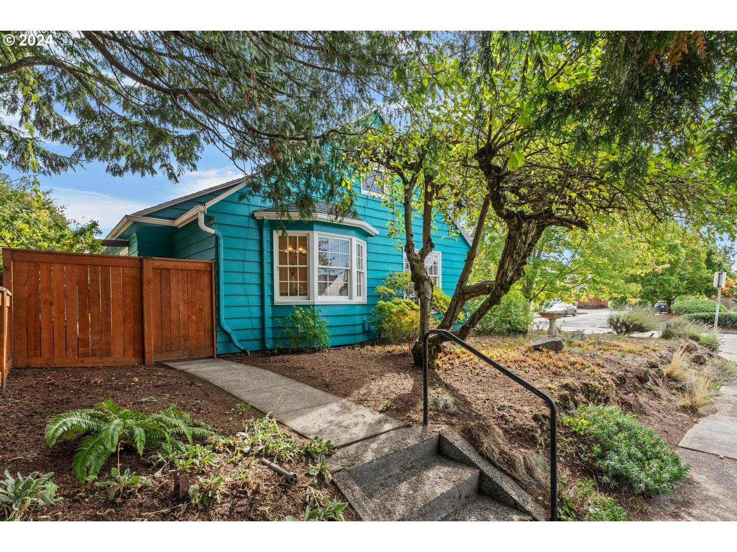 Portland, OR 97213,4909 NE HALSEY ST