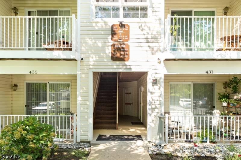 Manalapan Twp., NJ 07726,436 Saint Andrews Pl #436