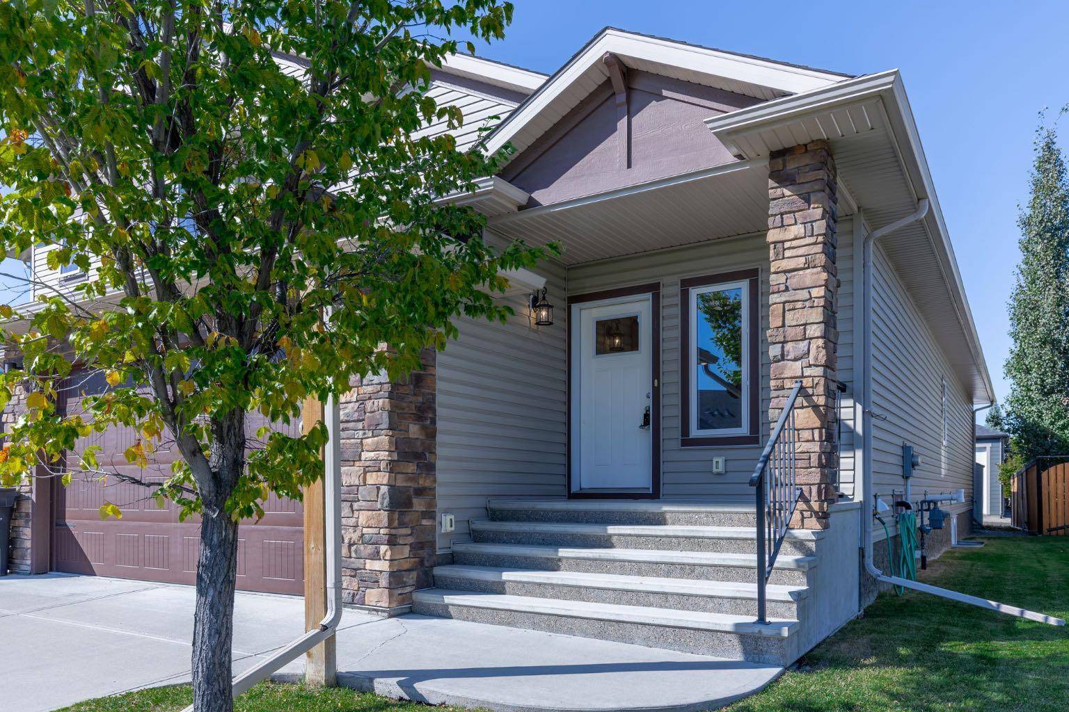 High River, AB T1V 0E7,1908 High Park CIR NW