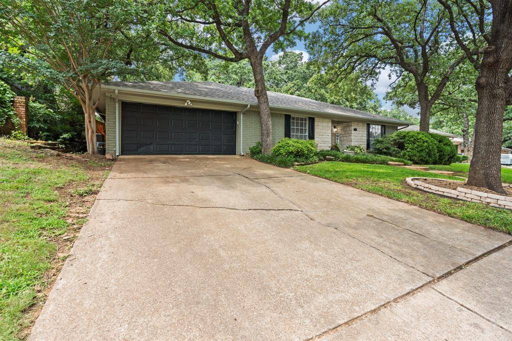 Arlington, TX 76017,5717 Valley Ridge Court