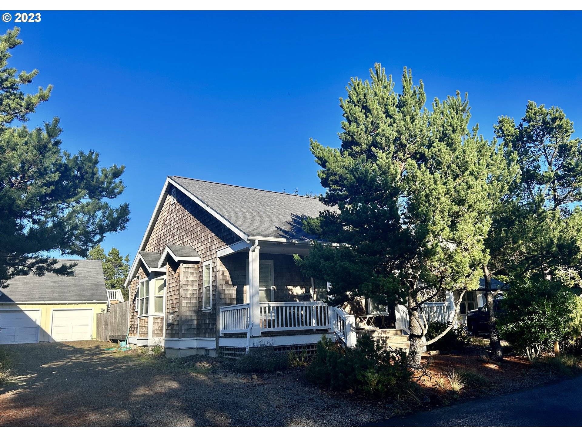 Depoe Bay, OR 97341,185 OCEANVIEW ST