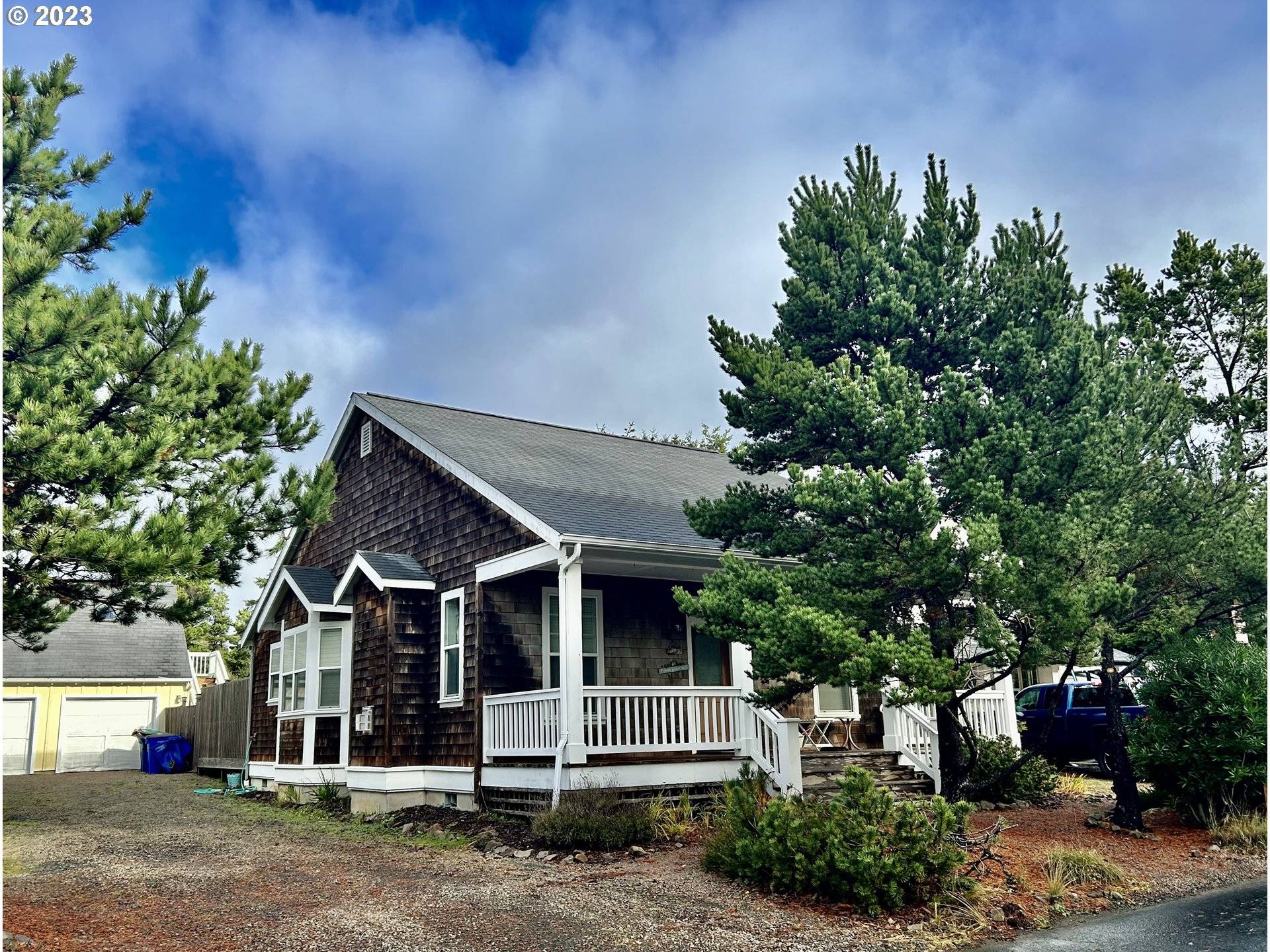 Depoe Bay, OR 97341,185 OCEANVIEW ST