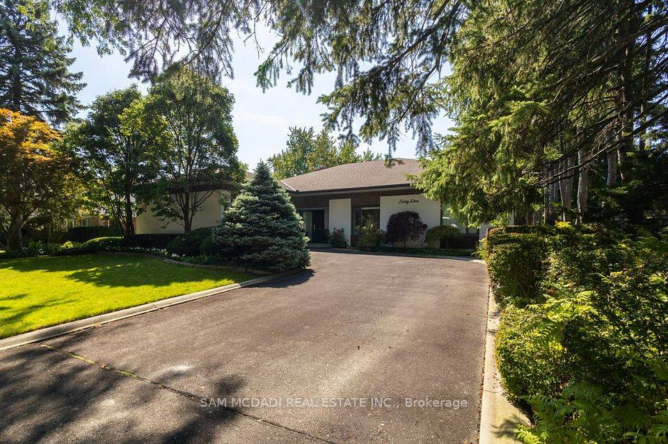 Toronto W08, ON M9A 4A5,69 Edenvale CRES