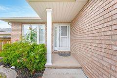 Welland, ON L3C 7J8,228 Lea CRES