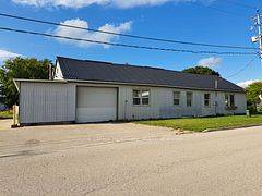 South Huron, ON N0M 1Y0,422 Canada AVE