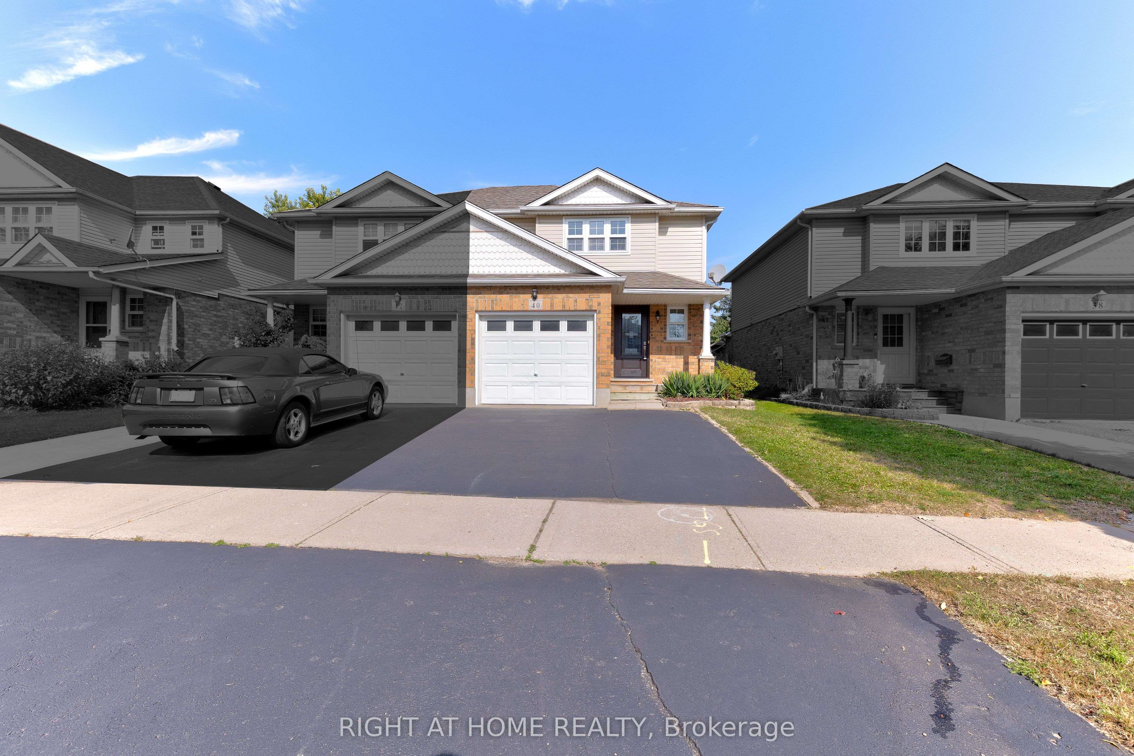 Kitchener, ON N2E 3S8,40 Watercress CT