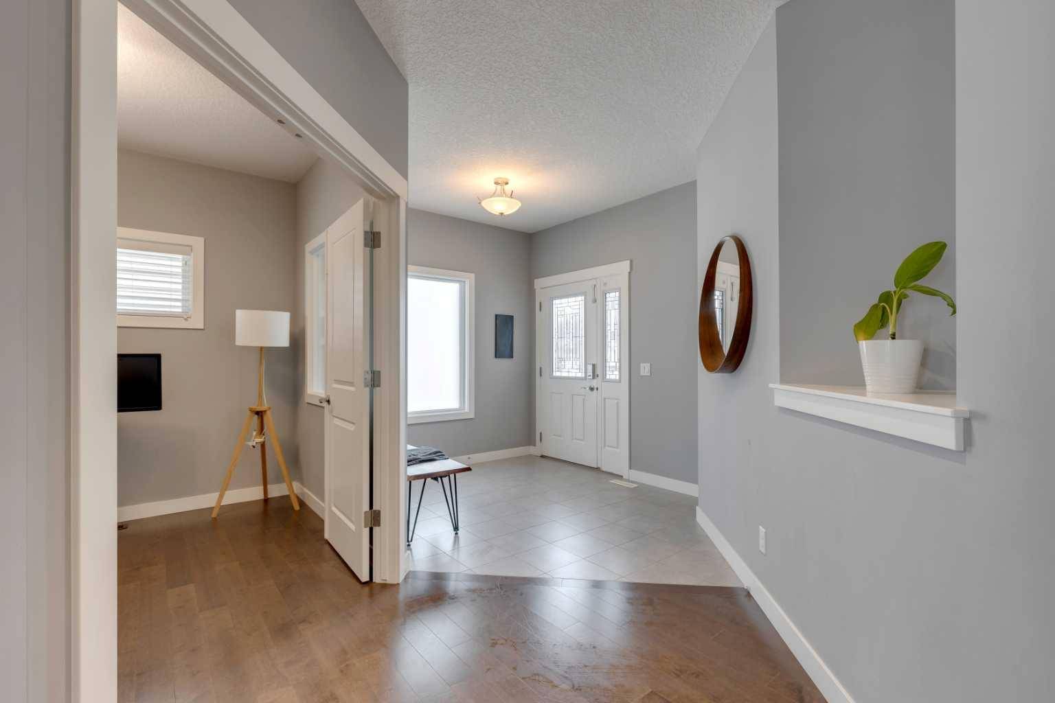 Chestermere, AB T1X 0Y4,240 Sandpiper CRES