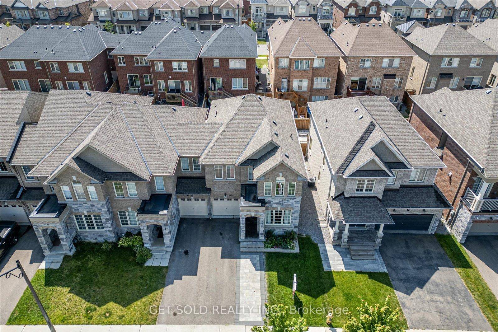 East Gwillimbury, ON L0G 1R0,120 Mondial CRES