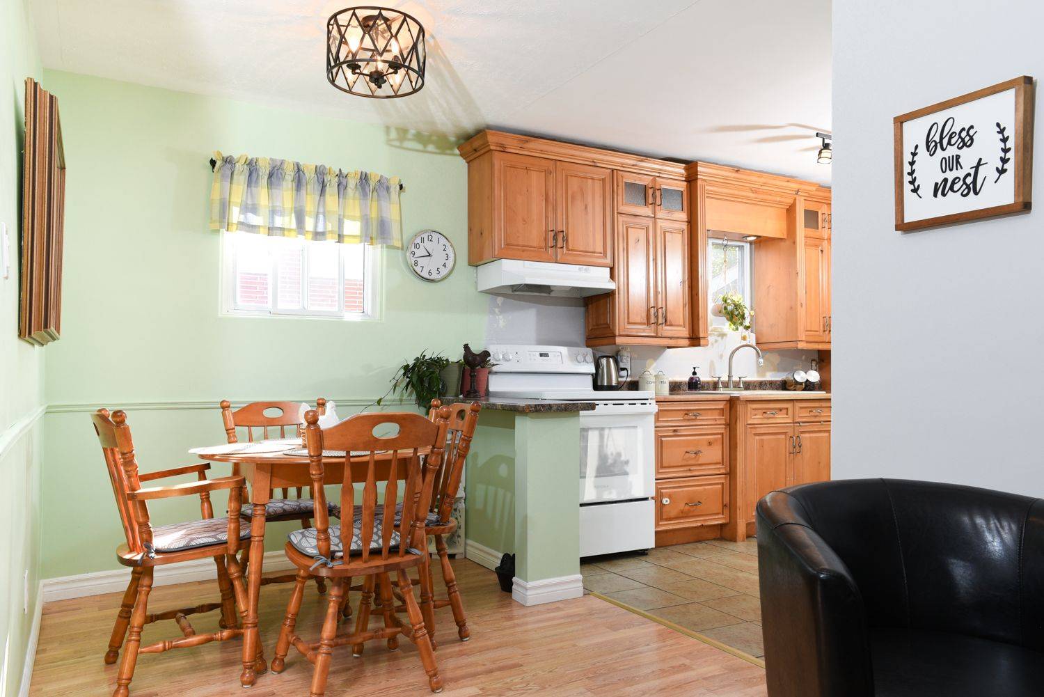 Sault Ste Marie, ON P6C 2G8,15 Bainbridge ST