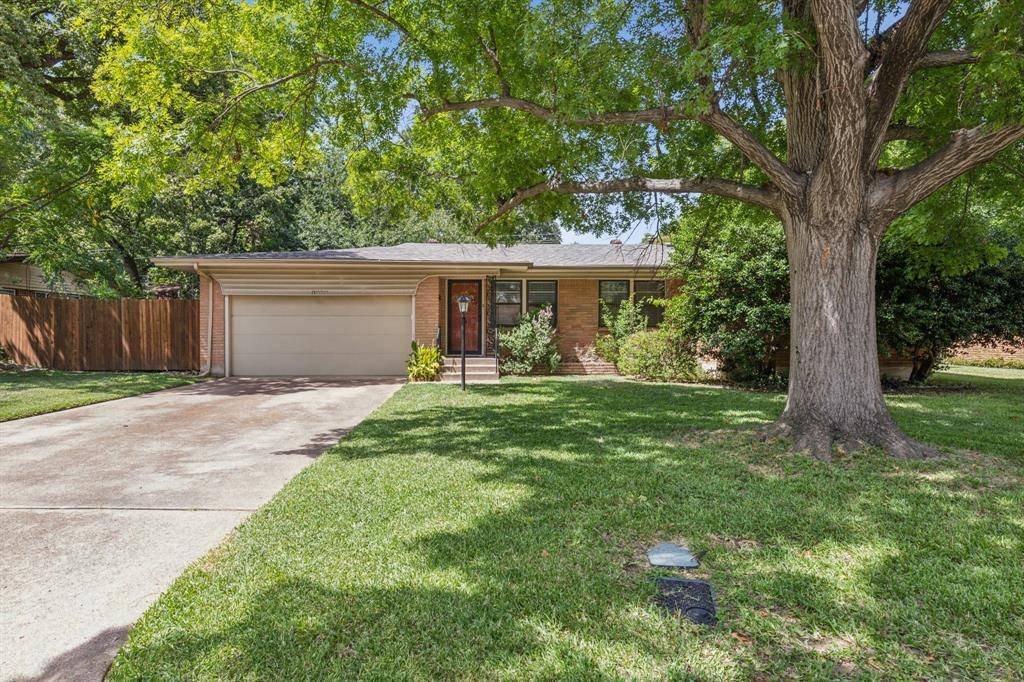 Arlington, TX 76013,1303 W Lavender Lane