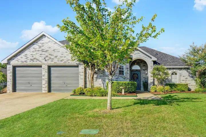 Rockwall, TX 75032,207 Woodcreek Drive