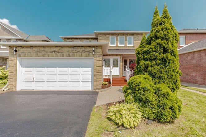 Pickering, ON L1V 4S2,1752 Broadoak CRES