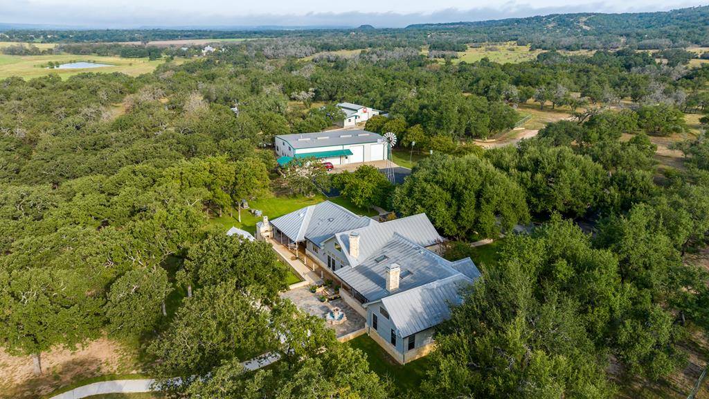 Fredericksburg, TX 78624,1293 -- Sultemeier-Moellering Rd