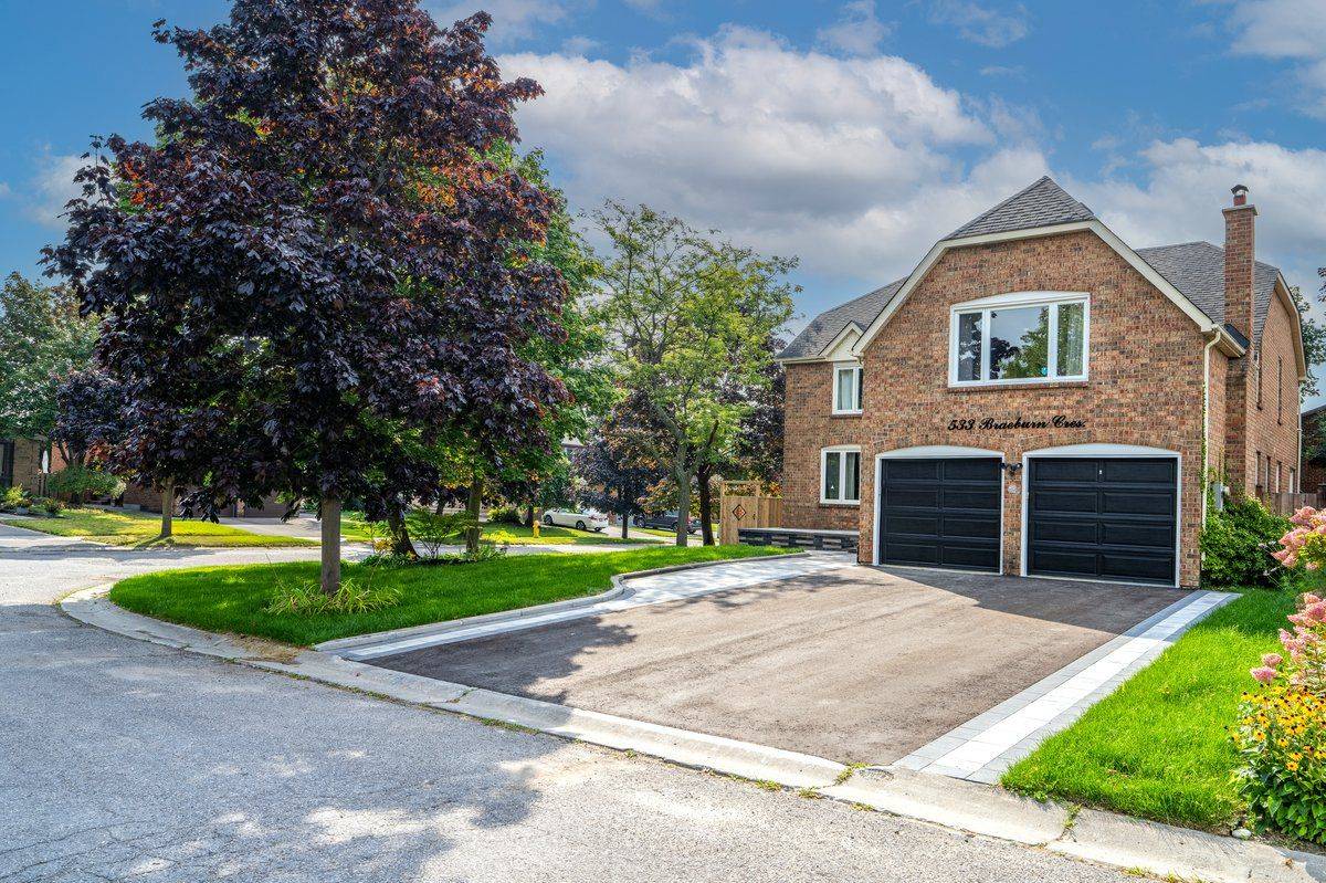 Pickering, ON L1V 3Z7,533 Braeburn CRES