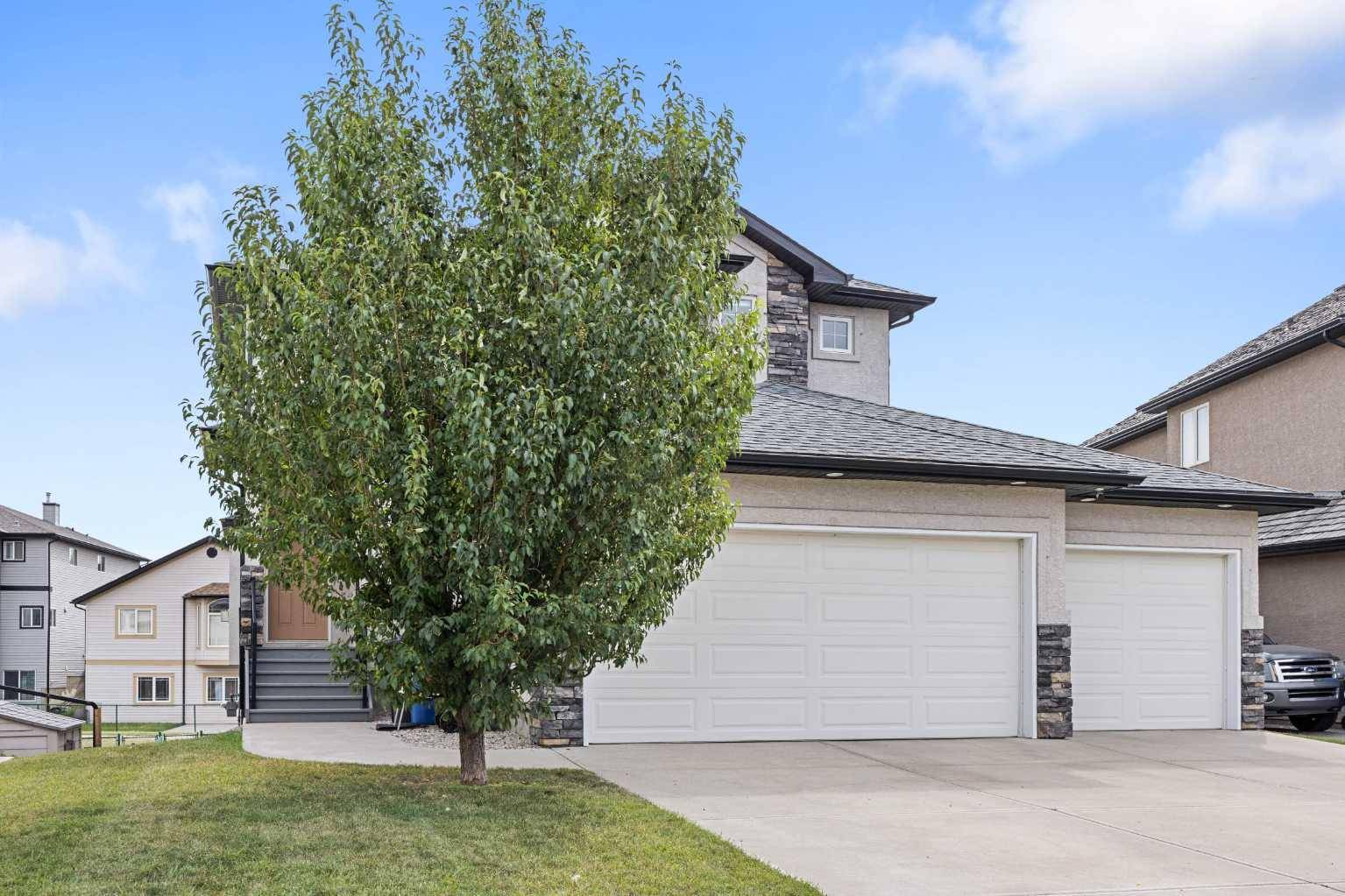 Chestermere, AB T1X 1V4,151 Cove Close