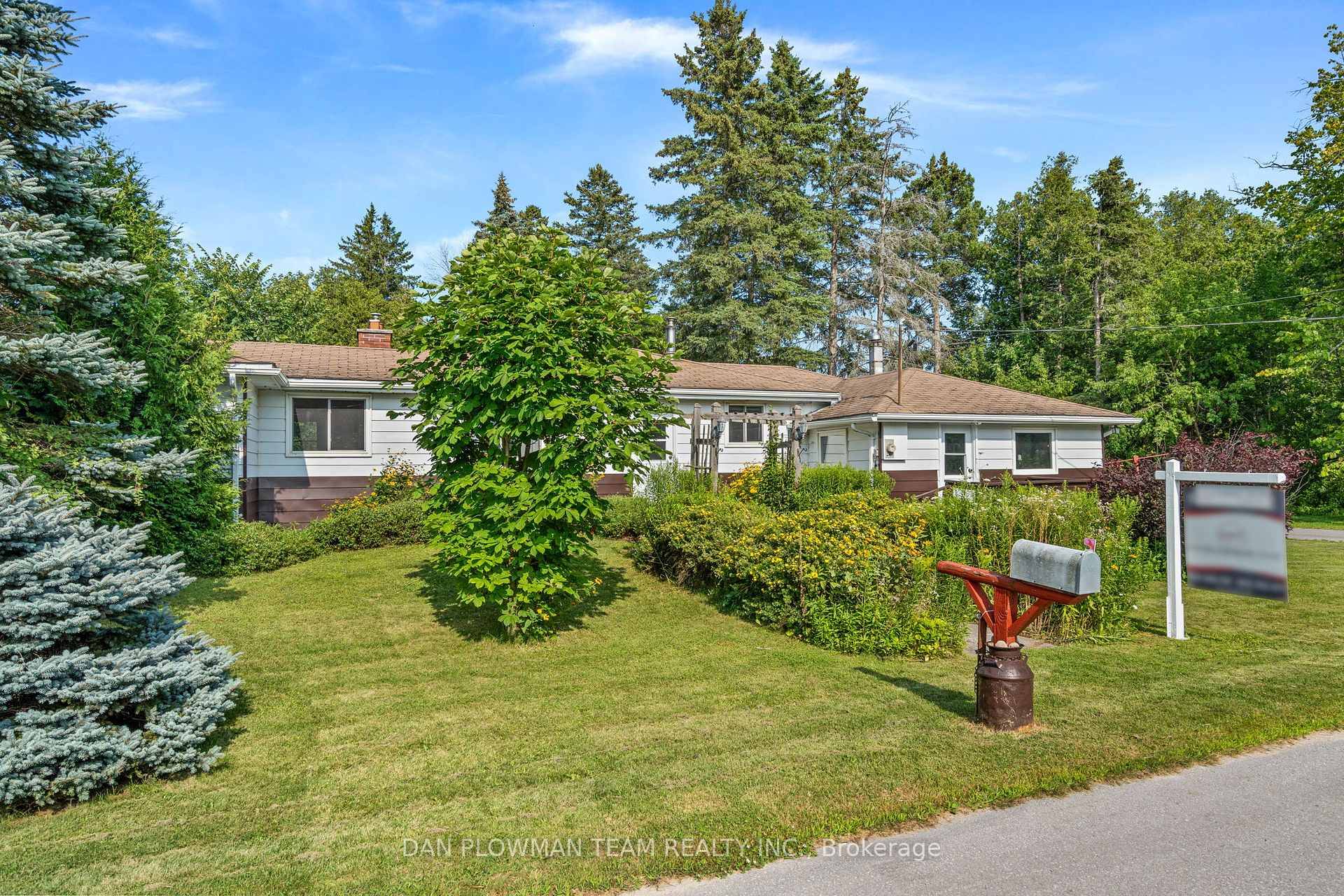 Kawartha Lakes, ON K0M 1N0,85 Thomas DR