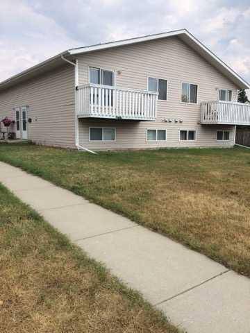 Innisfail, AB T4G 1E2,3300 52 AVE