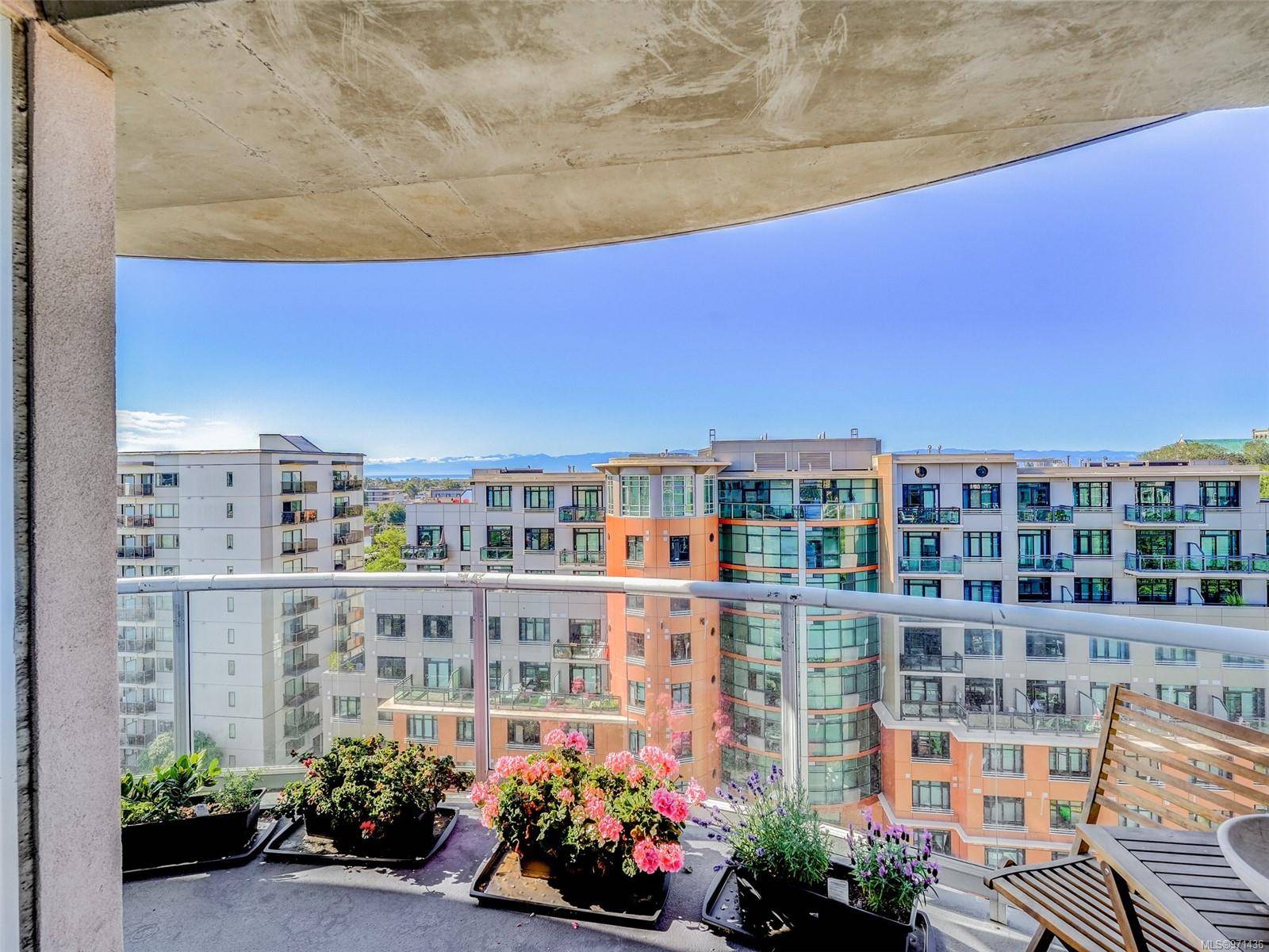 Victoria, BC V8V 4Y4,1020 View St #1101