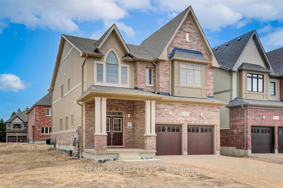 Wellington North, ON N0G 1A0,132 Raftis ST W