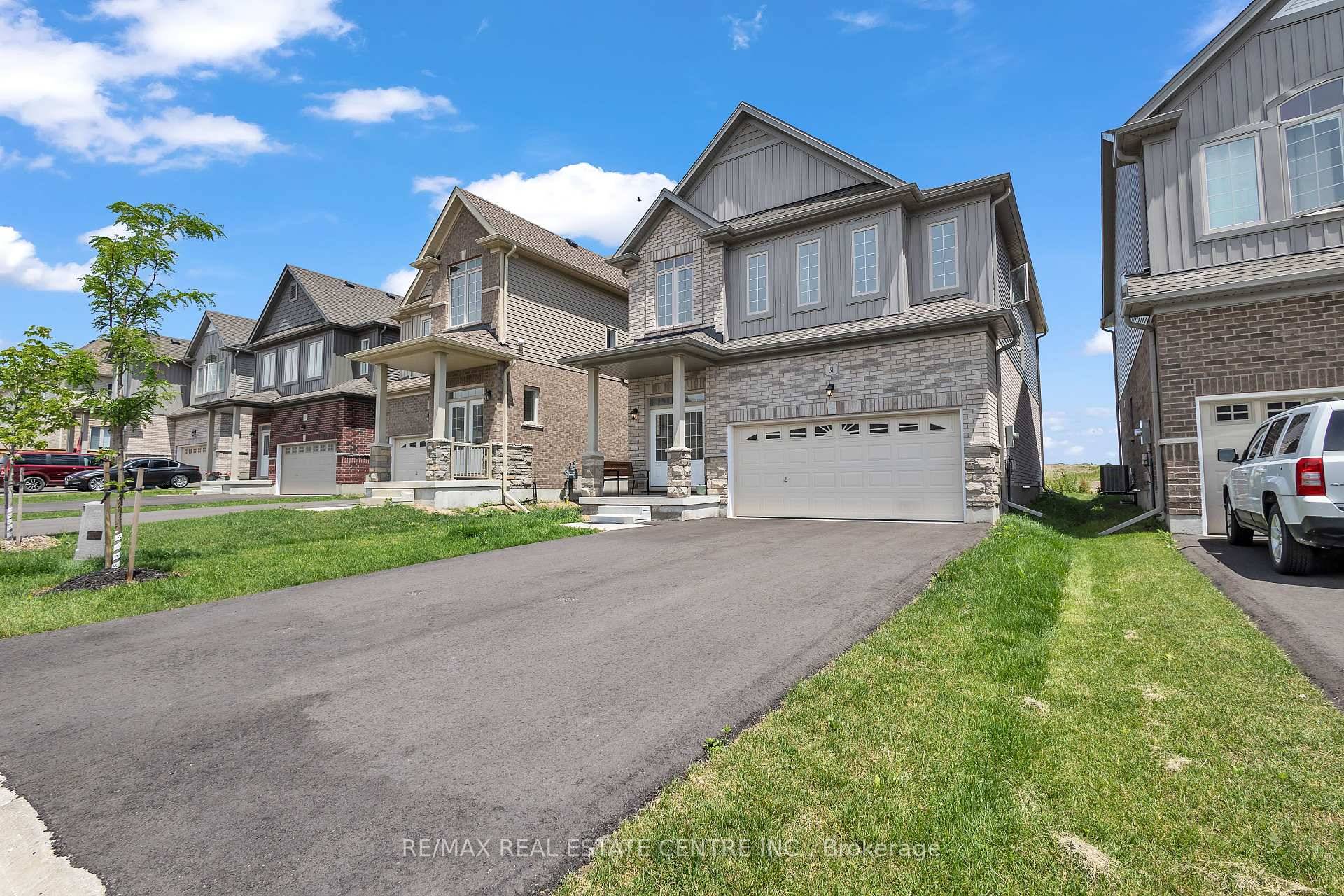 North Dumfries, ON N0B 1E0,31 Henry Maracle DR