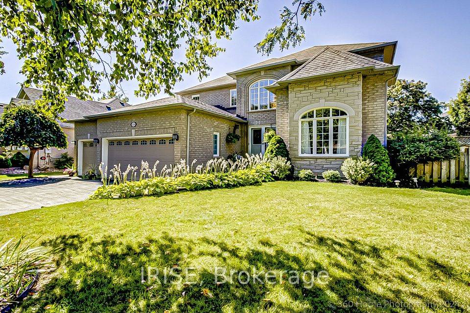 Pickering, ON L1X 2T5,2304 Abbott CRES