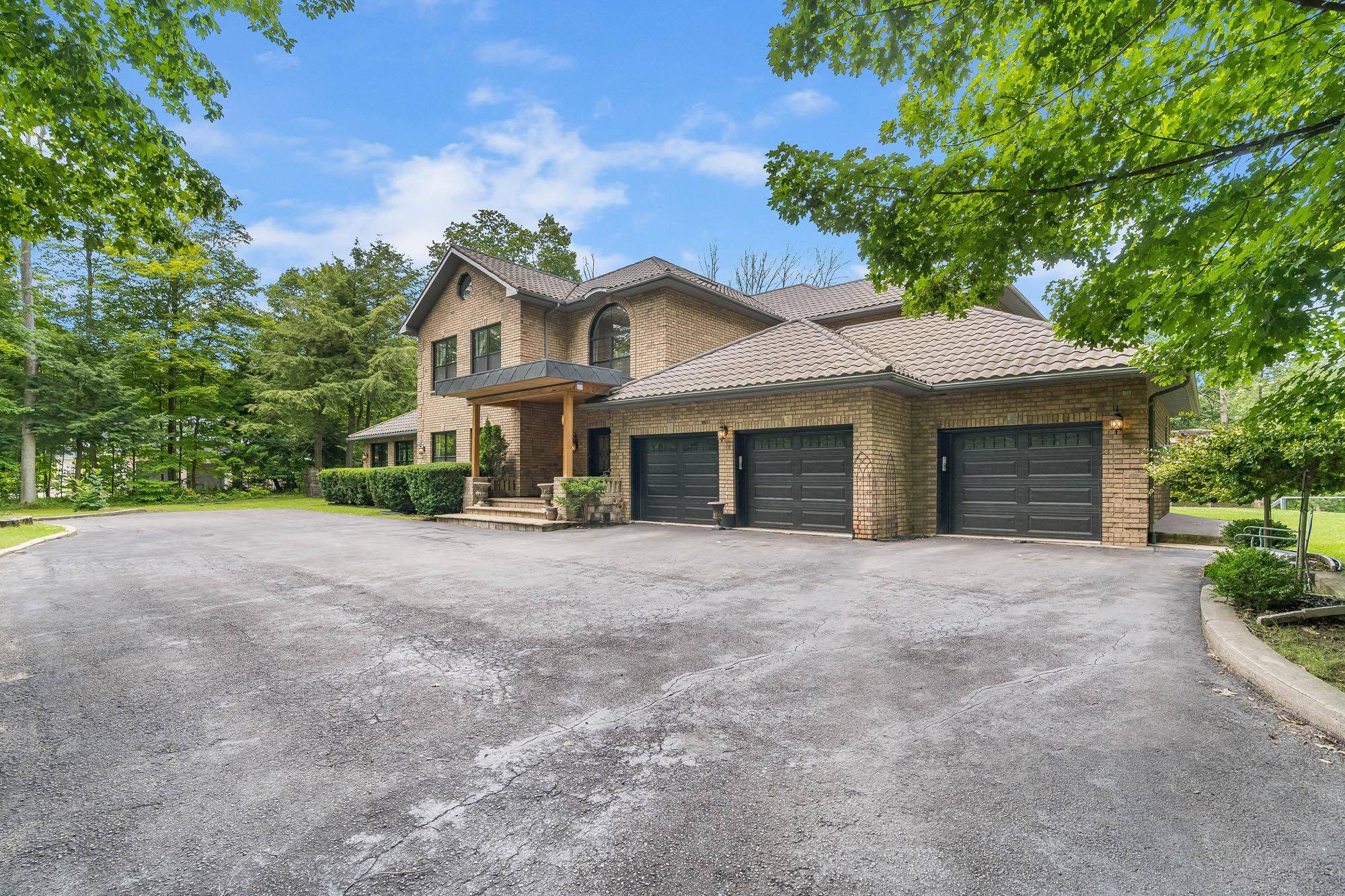 Innisfil, ON L9S 1X2,1826 Quantz CRES