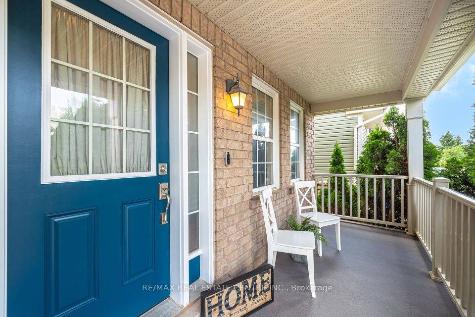 Milton, ON L9T 7C5,902 Scott BLVD