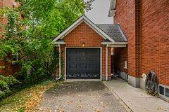 Kitchener, ON N2H 3E5,221 Pandora CRES