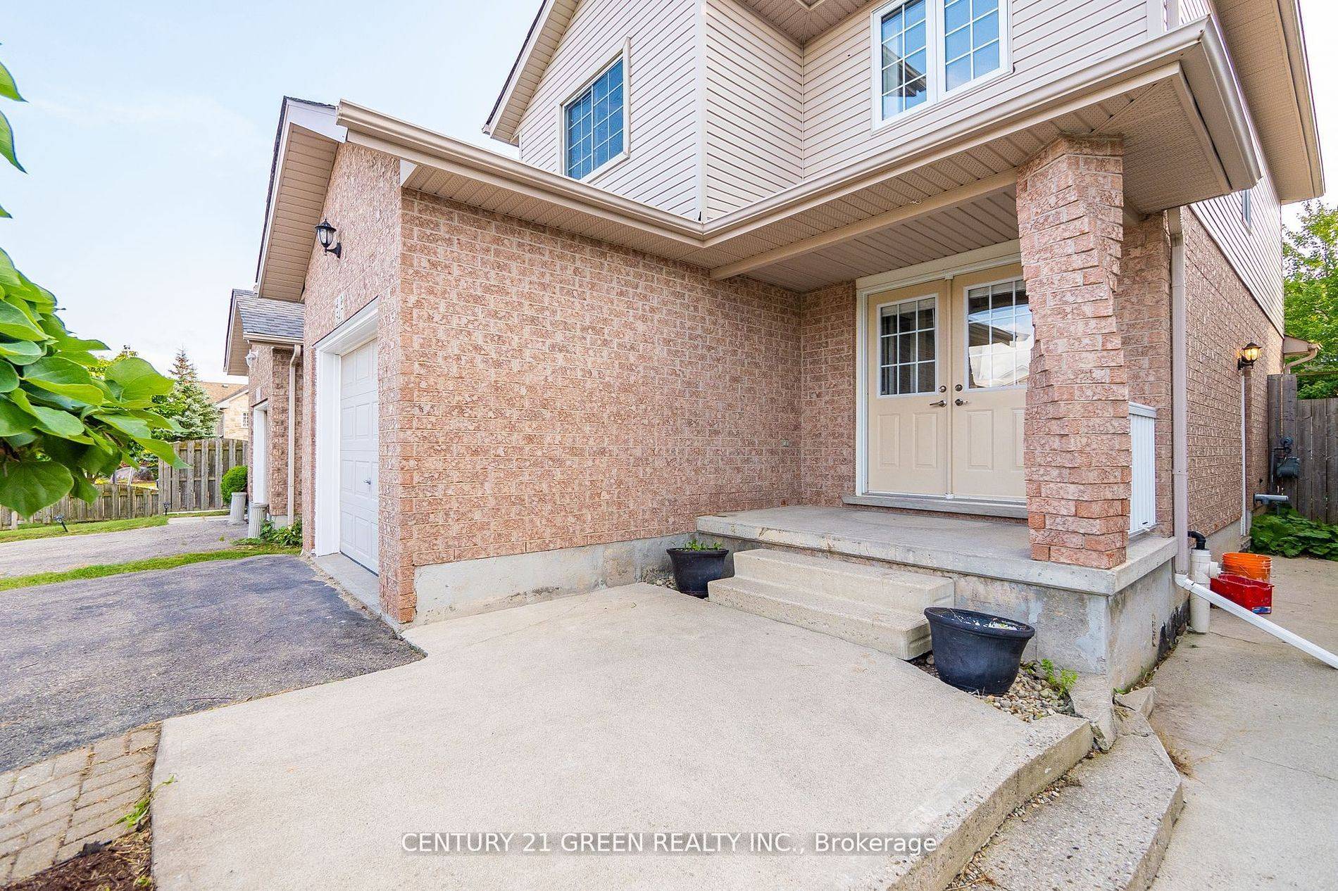 Kitchener, ON N2E 4E3,547 Windflower CRES