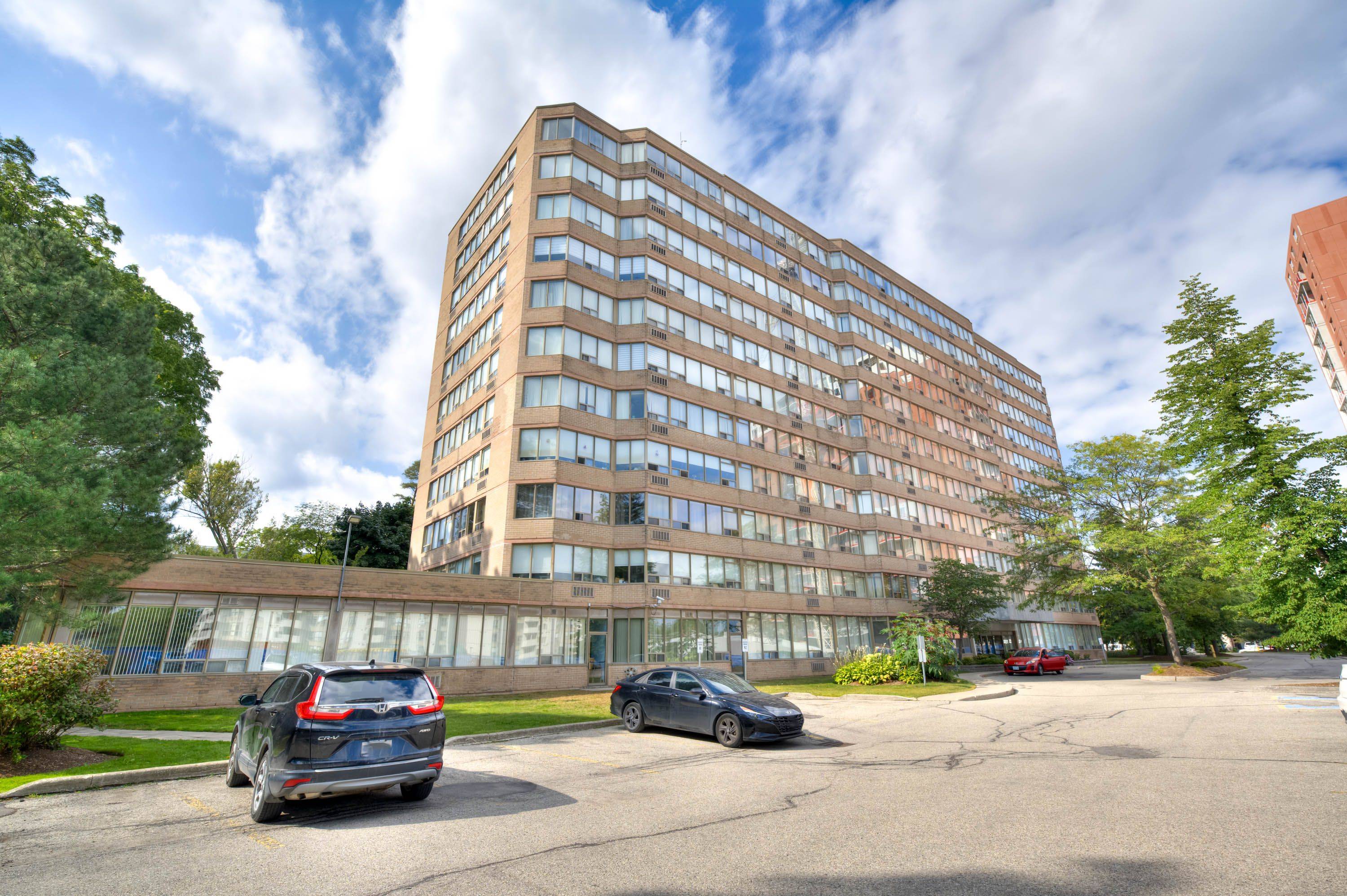 Kitchener, ON N2A 3Z9,3227 King ST E #1010