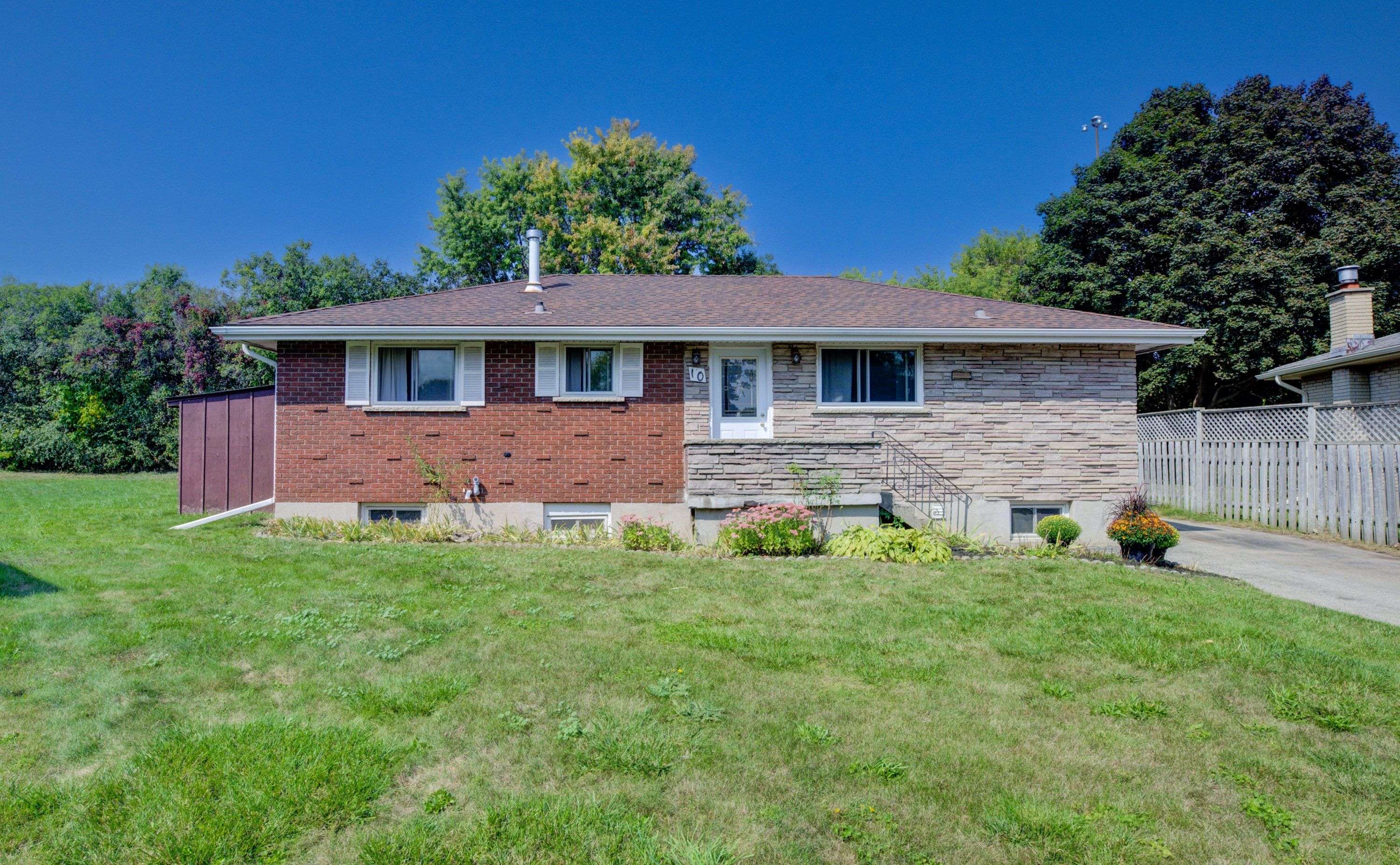 Kitchener, ON N2C 1X7,10 Shelley PL