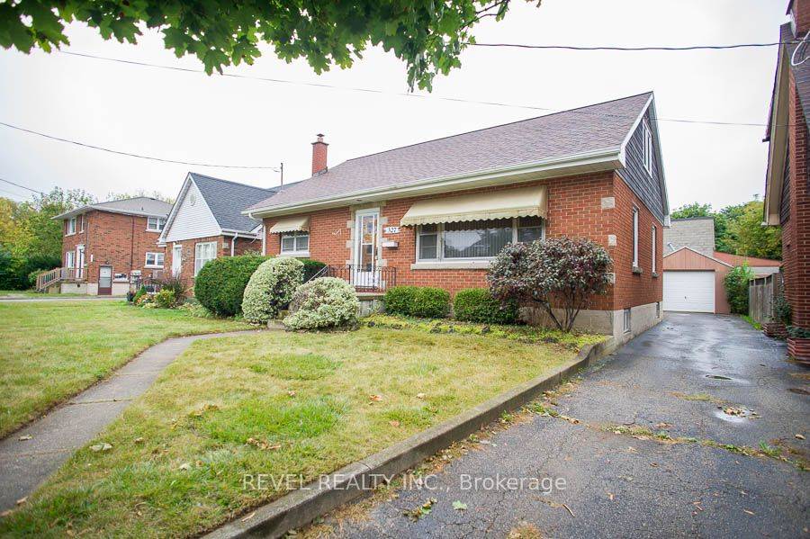 Brantford, ON N3S 2H7,327 Erie AVE