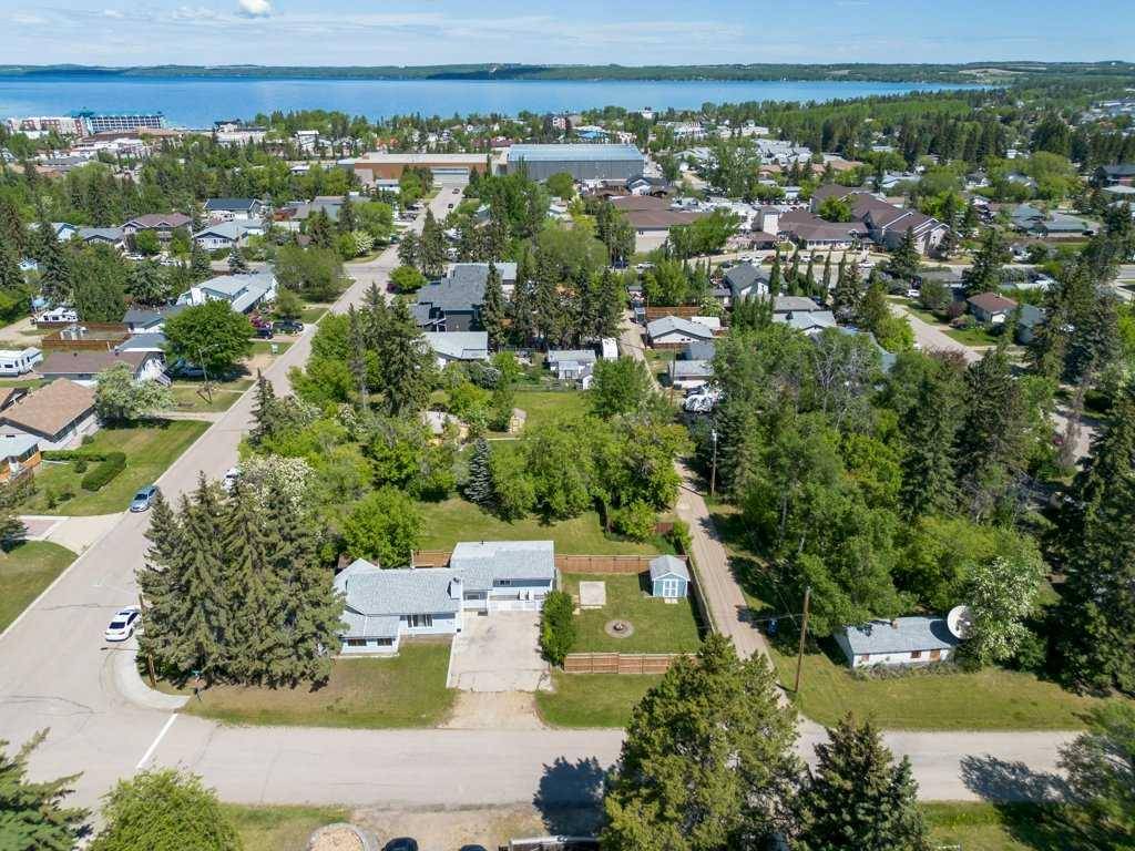 Sylvan Lake, AB T4S 1L4,4605 48 ST