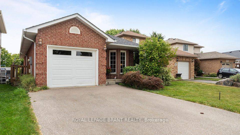 Brantford, ON N3P 2A9,9 Anastasia CRES