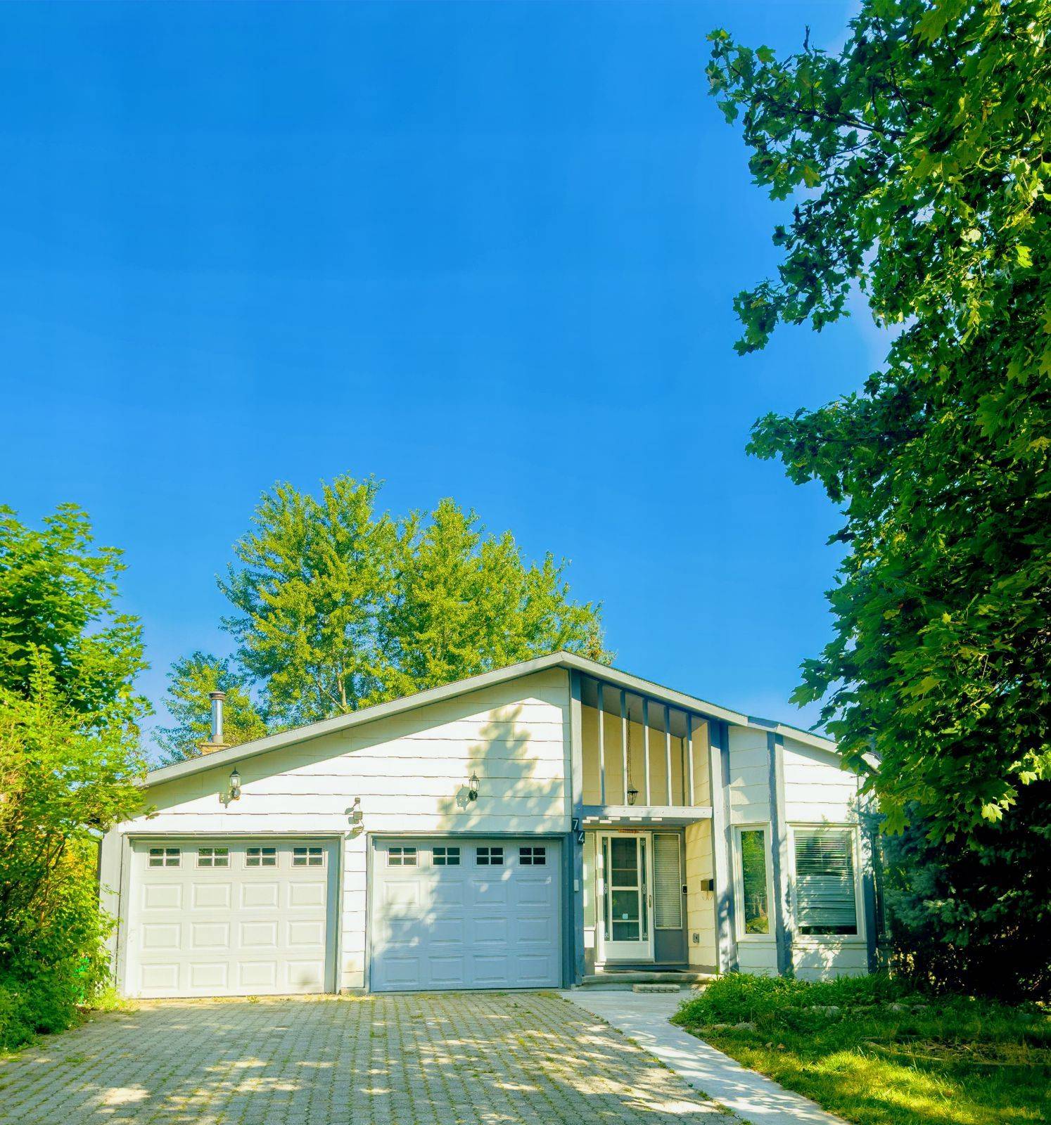 Kitchener, ON N2N 1P8,74 Blackwell DR