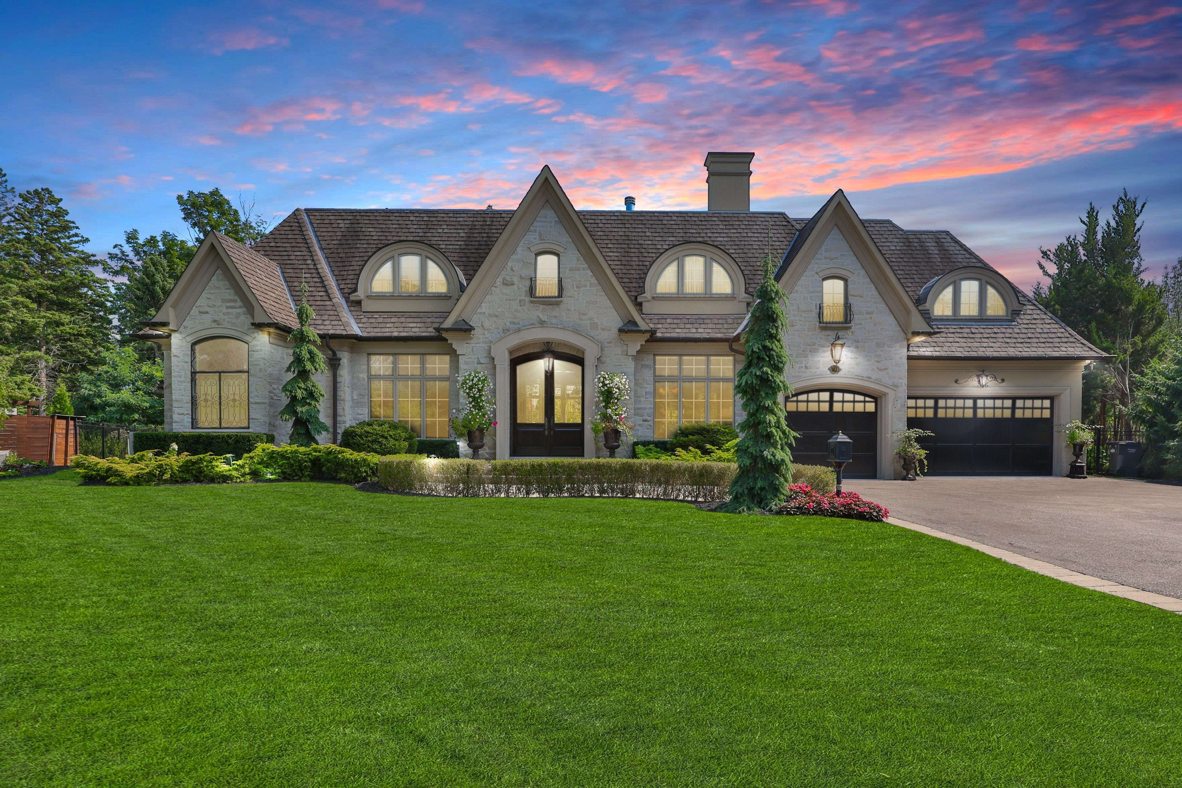 Mississauga, ON L5J 2P9,461 Country Club CRES