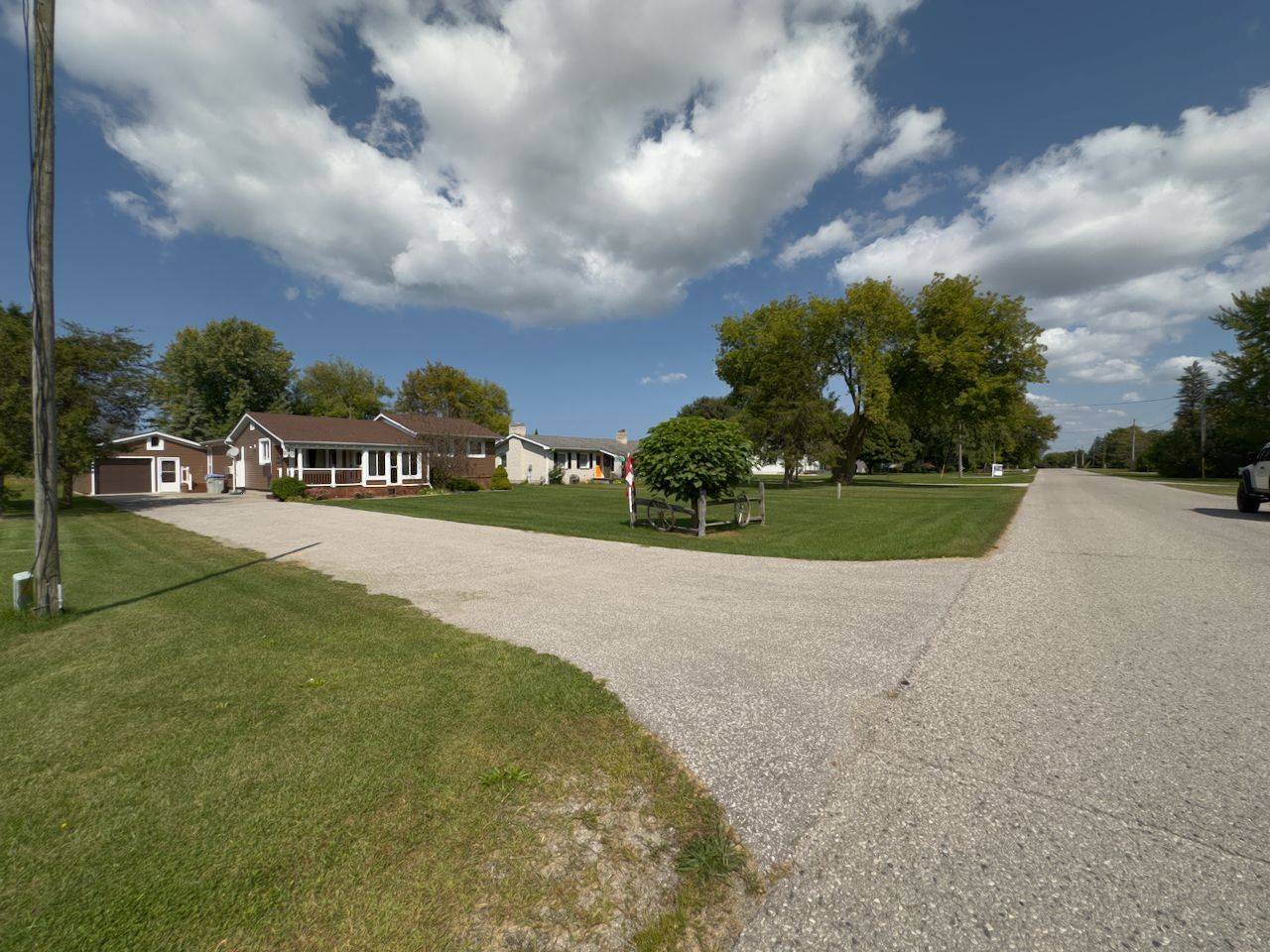 Lambton Shores, ON N0M 1T0,8278 Burwell RD