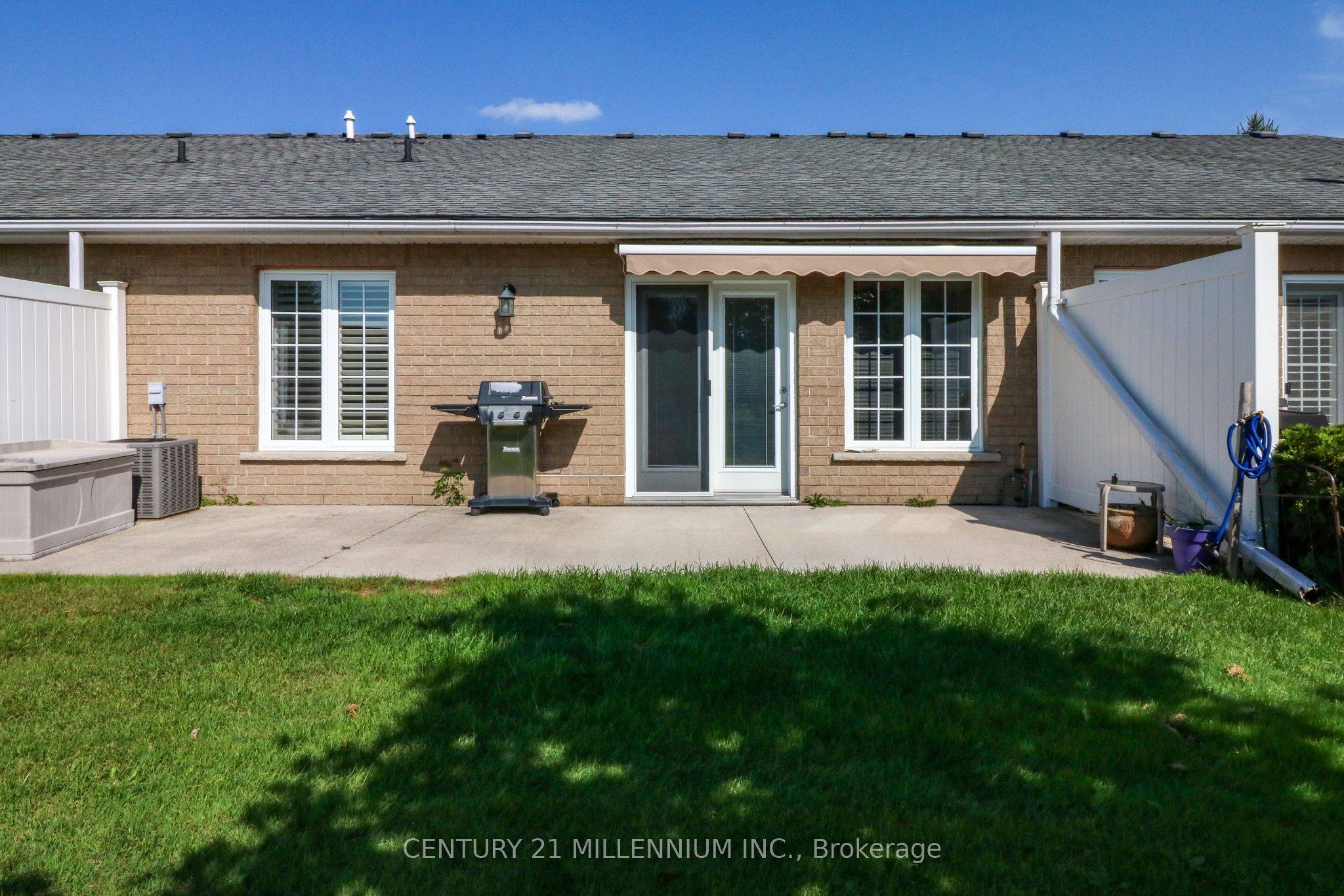 Wasaga Beach, ON L9Z 0A3,70 Meadow LN