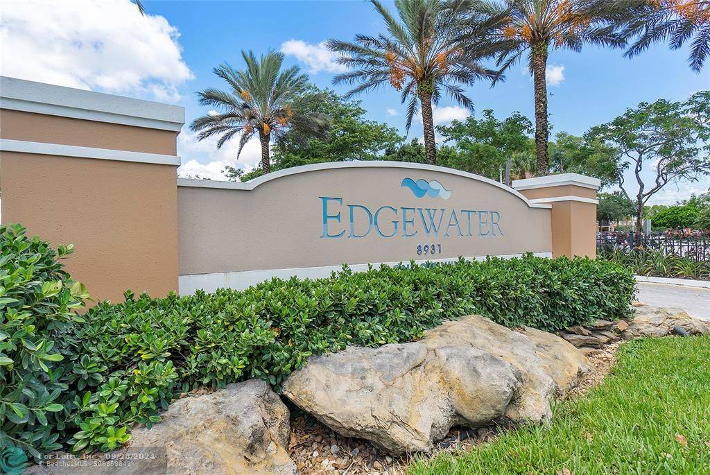 Coral Springs, FL 33067,8977 Wiles Rd  #208