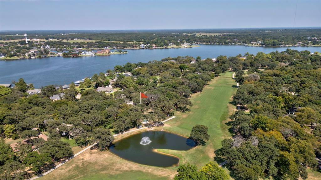 Lake Kiowa, TX 76240,1018 Kiowa Drive W