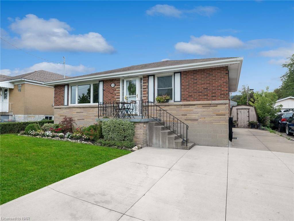 Hamilton, ON L8K 4S9,130 MALTA DR