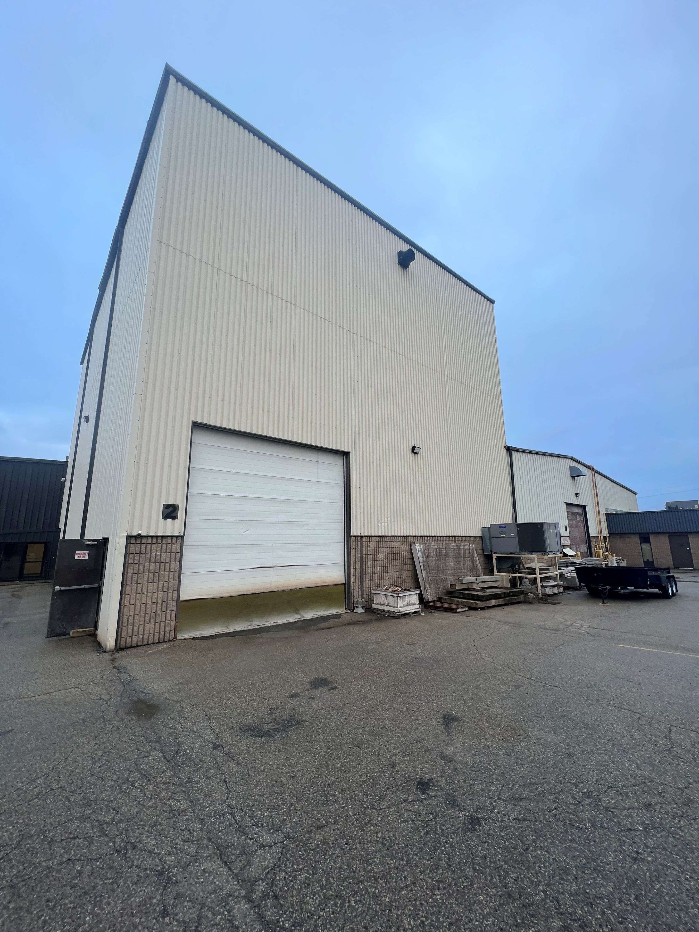 Burlington, ON L7L 5K4,5325 Harvester RD #Unit A