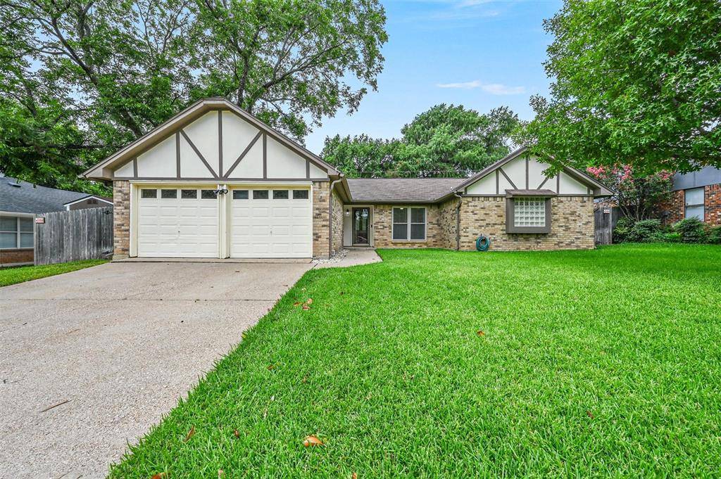 Arlington, TX 76016,3826 Helmsford Drive