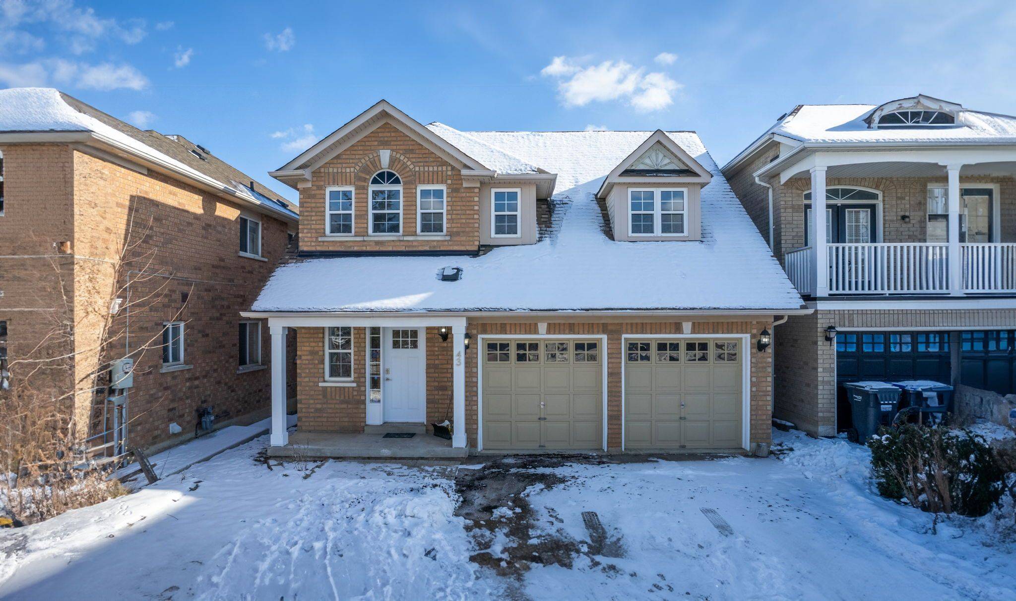 Brampton, ON L7A 2L8,43 Earlsbridge BLVD