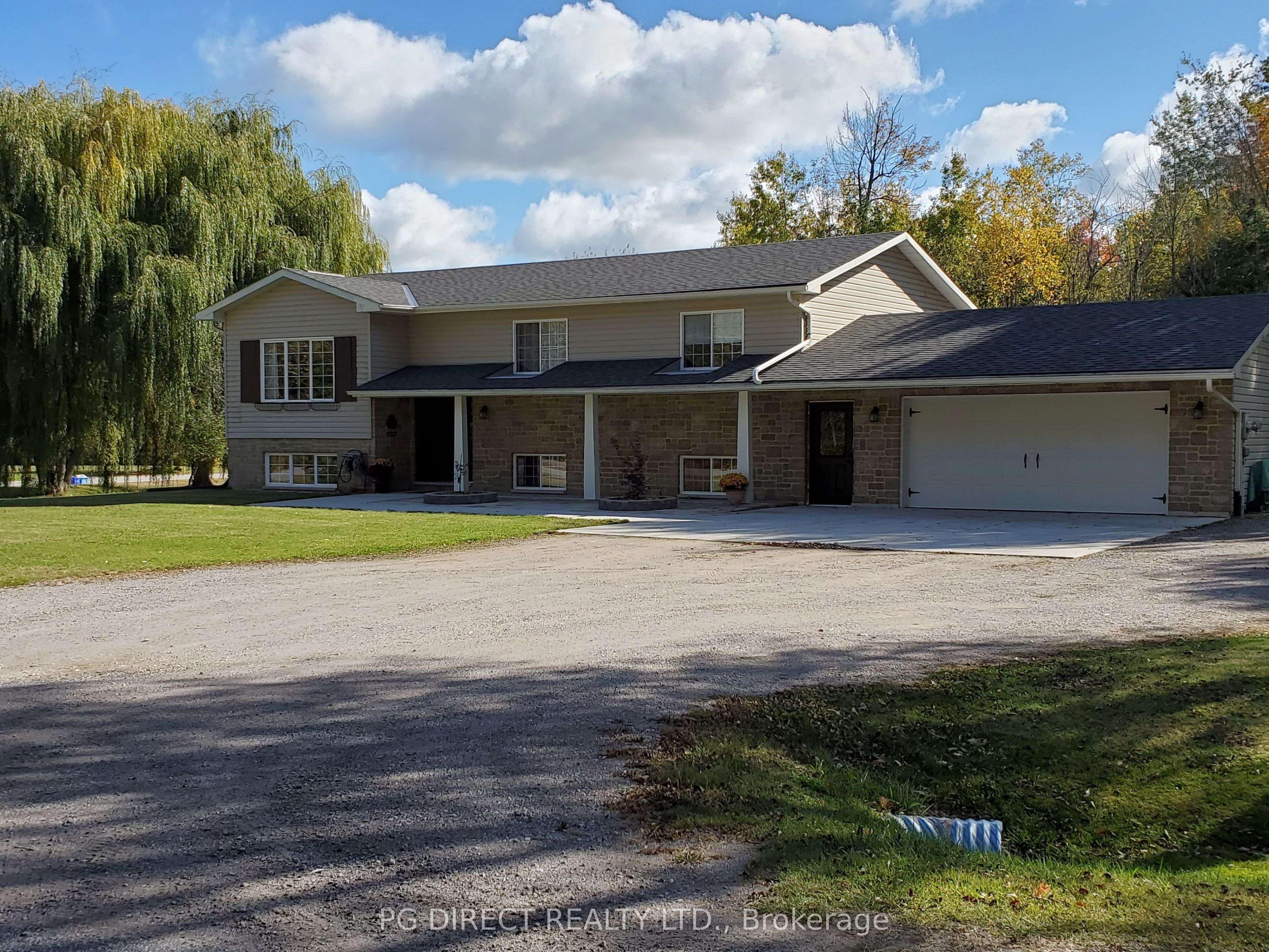 Smith-ennismore-lakefield, ON K0L 1T0,290 McClennan DR