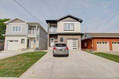 Kitchener, ON N2C 1P4,104 Fifth AVE #A