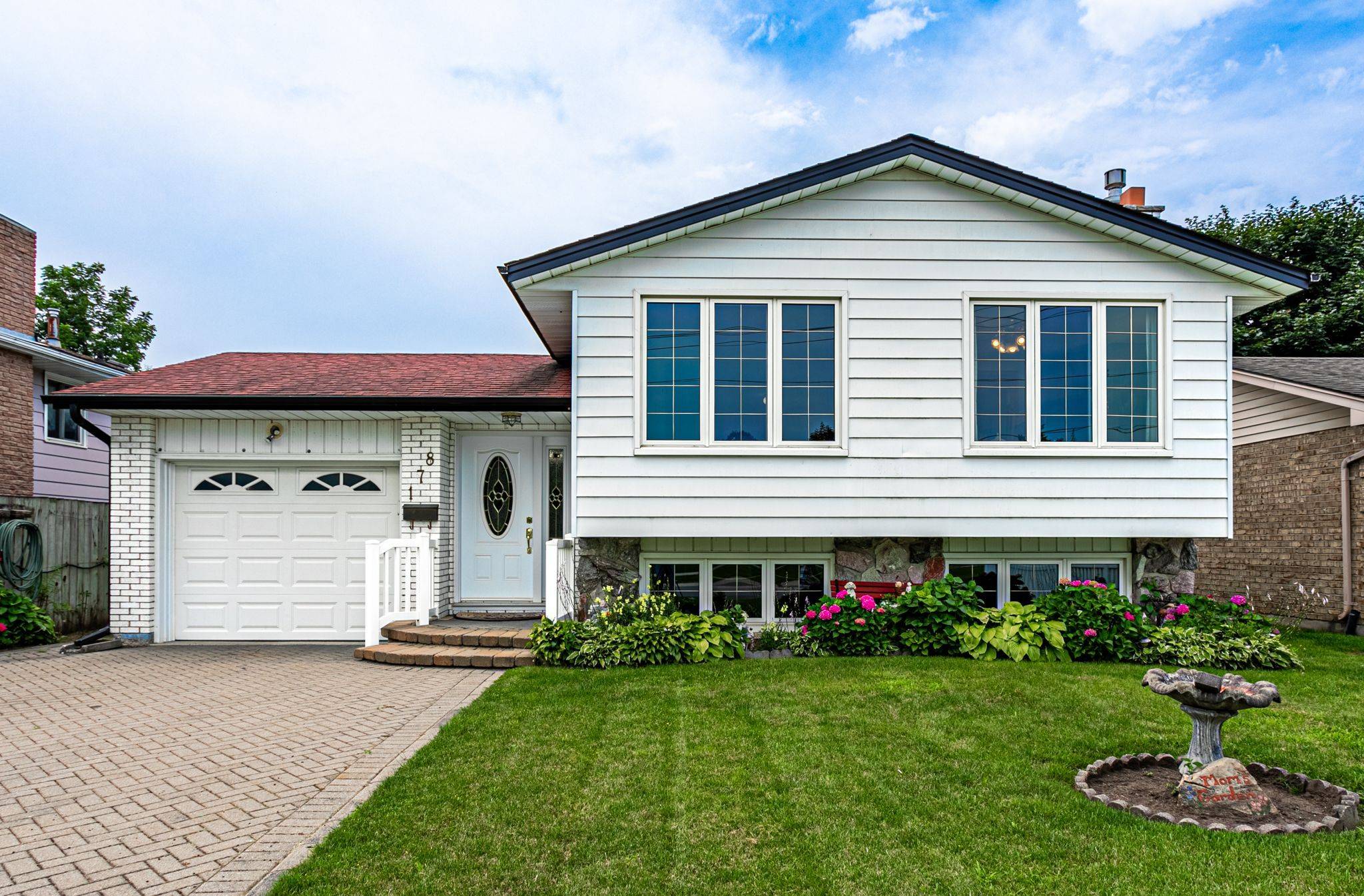 Strathroy-caradoc, ON N7G 3V9,178 Park ST