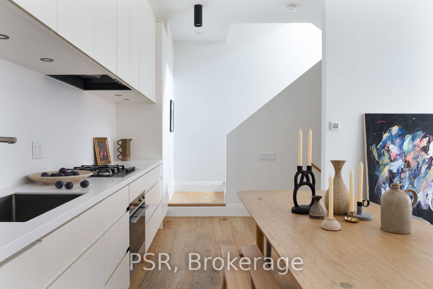 Toronto W02, ON M6G 3V1,786 Ossington AVE #B