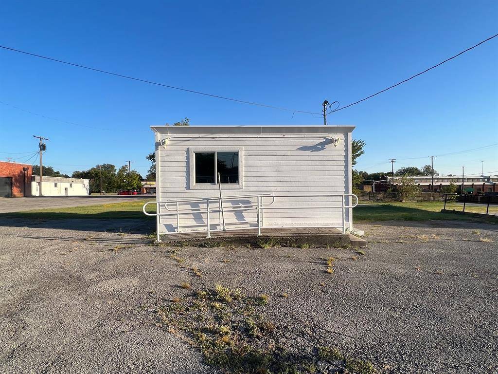 Sherman, TX 75090,326 W Houston Street